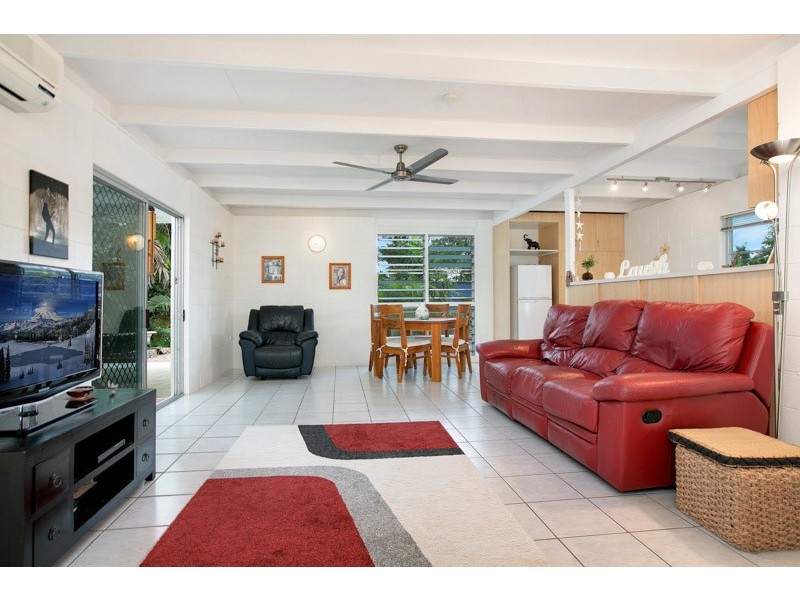 13 Carolyn Close, Yorkeys Knob QLD 4878