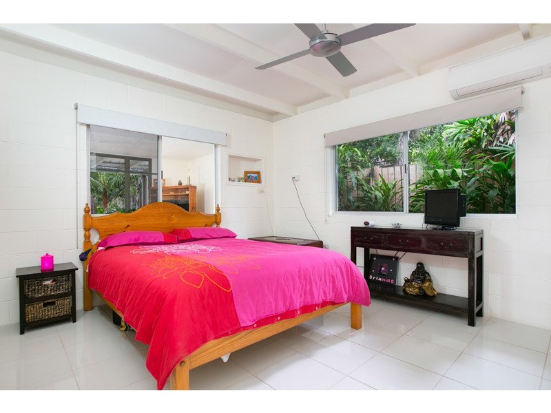 13 Carolyn Close, Yorkeys Knob QLD 4878