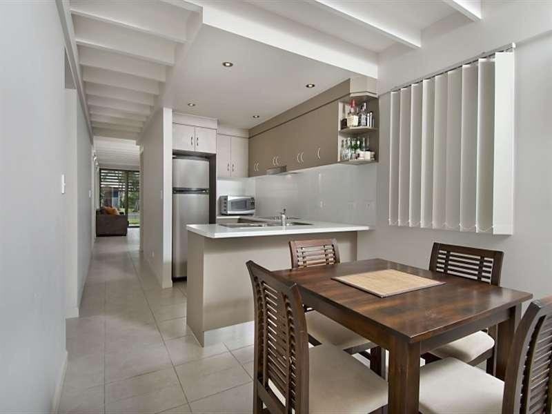 8 Bunting St, Bungalow QLD 4870