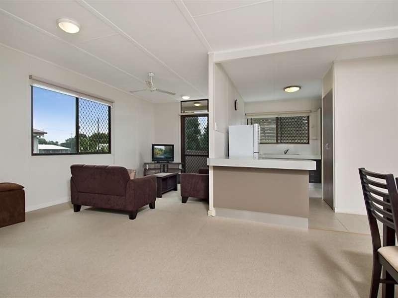 8 Bunting St, Bungalow QLD 4870