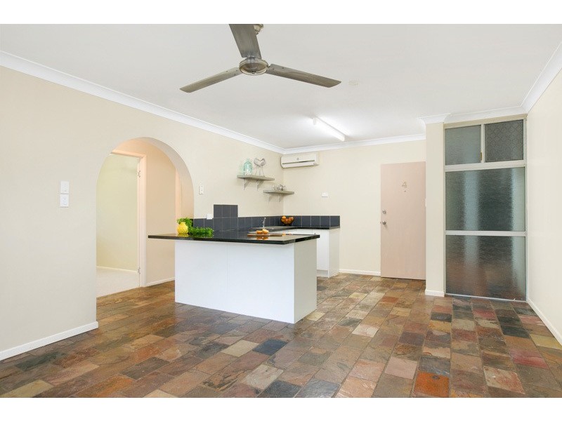 Manoora QLD 4870
