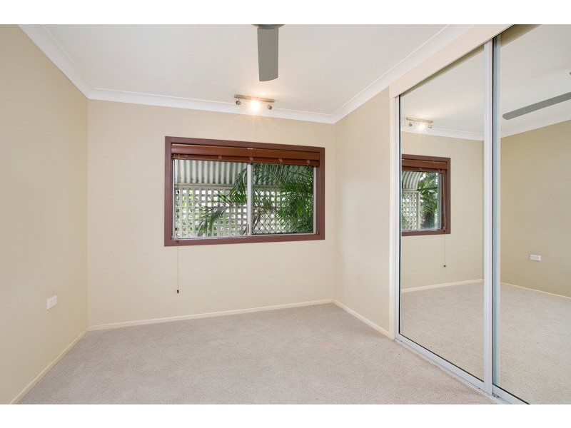 Manoora QLD 4870