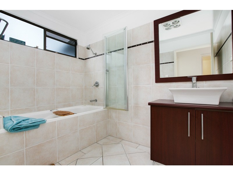 133 McManus St, Whitfield QLD 4870