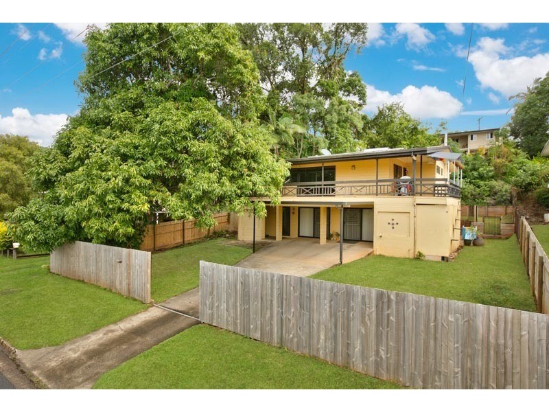 133 McManus St, Whitfield QLD 4870