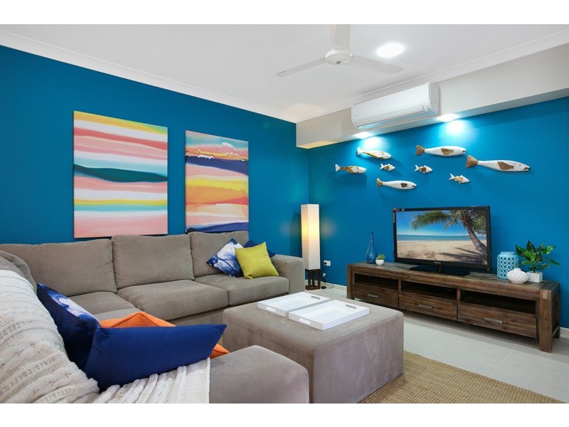 111 Gamburra Drive, Redlynch QLD 4870