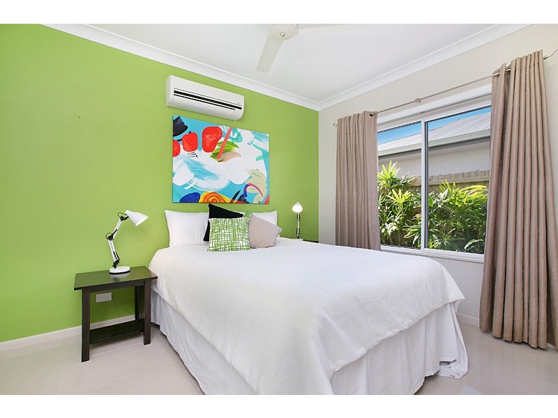 111 Gamburra Drive, Redlynch QLD 4870