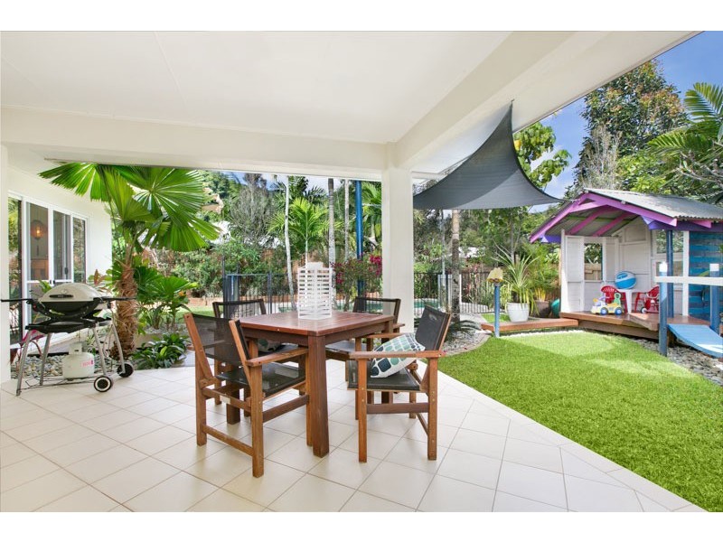 111 Gamburra Drive, Redlynch QLD 4870