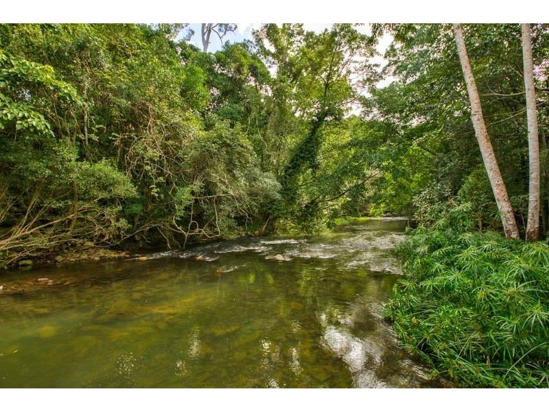 111 Gamburra Drive, Redlynch QLD 4870