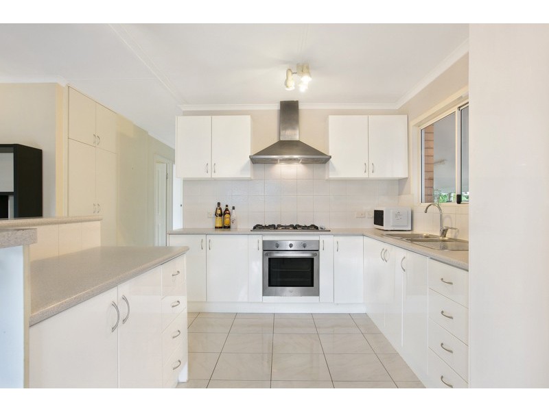 36 York St, Whitfield QLD 4870