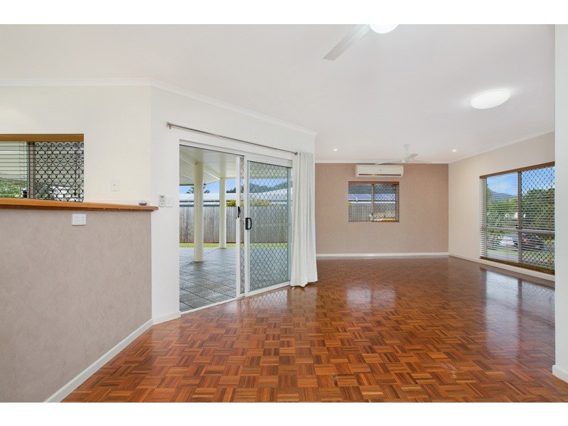 94 Jungara Road, Redlynch QLD 4870