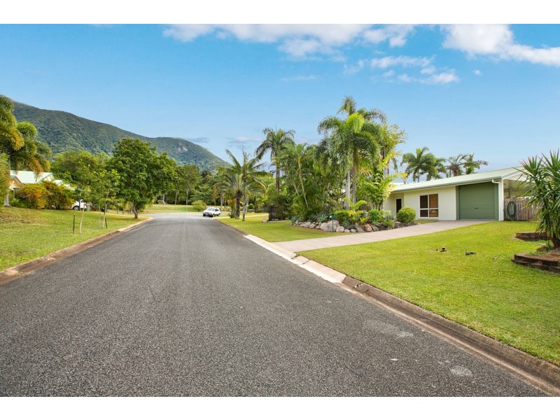 94 Jungara Road, Redlynch QLD 4870