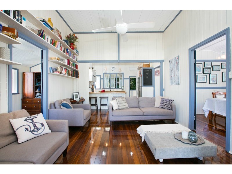 22 Rose St, Westcourt QLD 4870