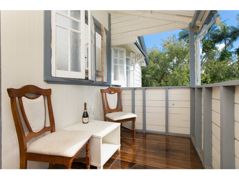 22 Rose St, Westcourt QLD 4870