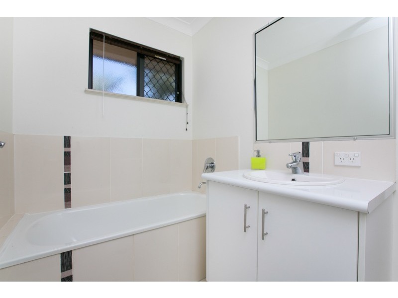 4 Whereat Rd, Edmonton QLD 4869