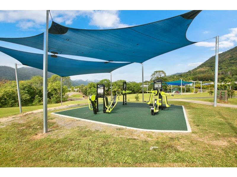 55 Michaelangelo Drive, Redlynch QLD 4870