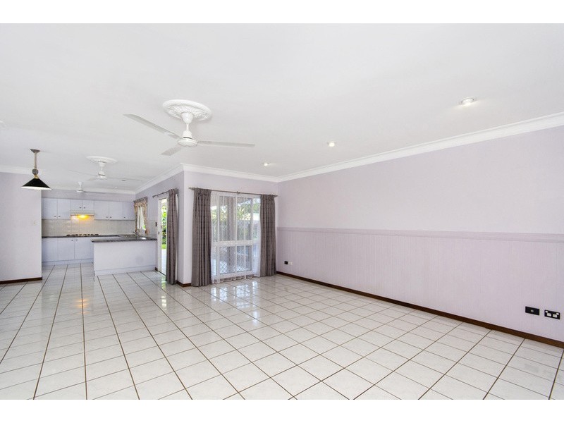 Bentley Park QLD 4869