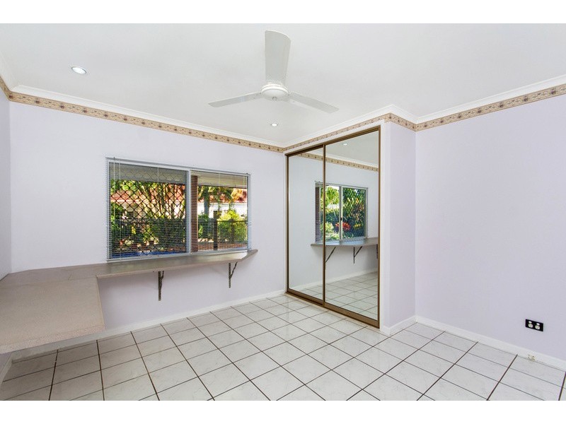 Bentley Park QLD 4869