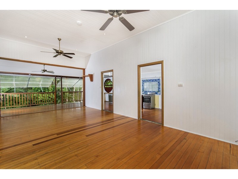 Stratford QLD 4870