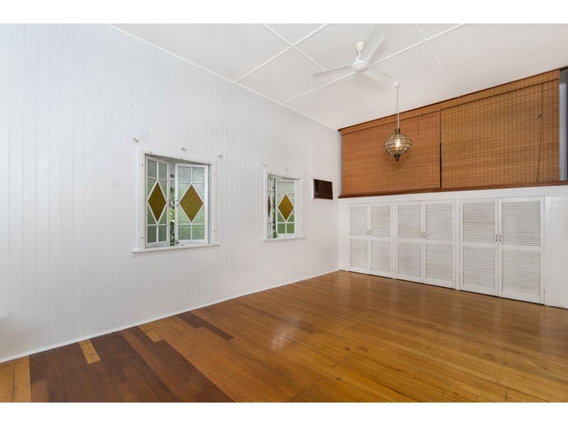 Stratford QLD 4870