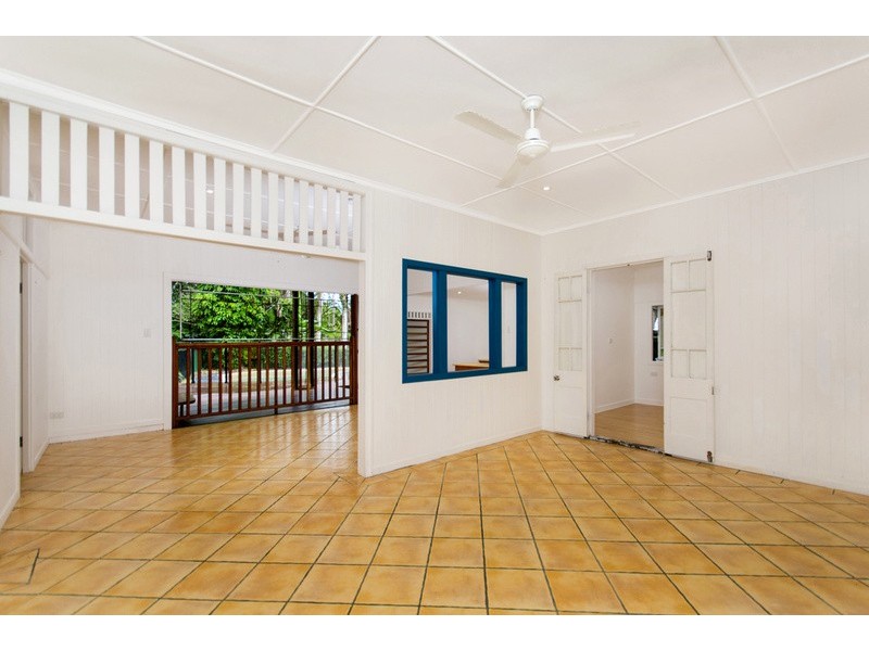 Stratford QLD 4870