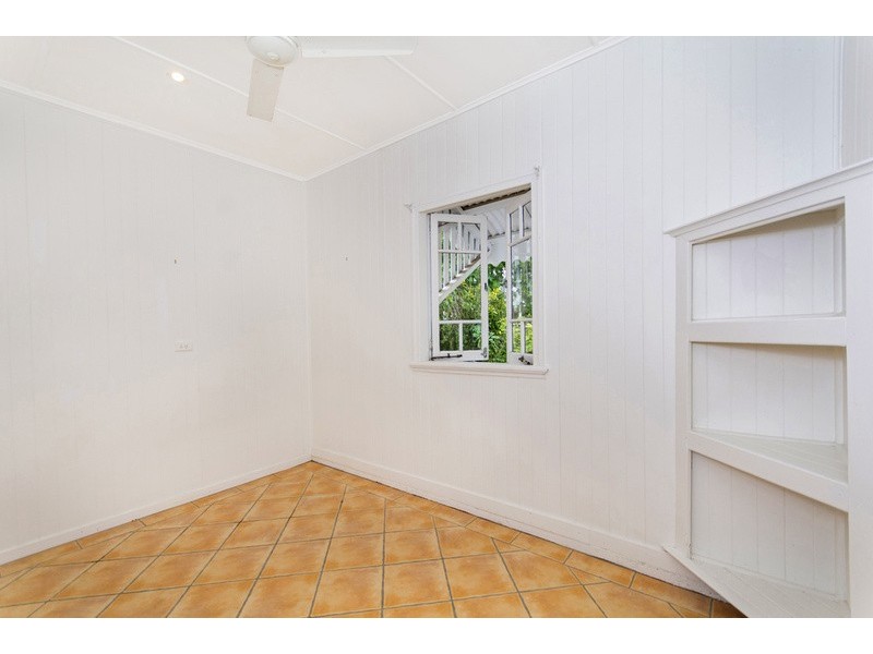 Stratford QLD 4870