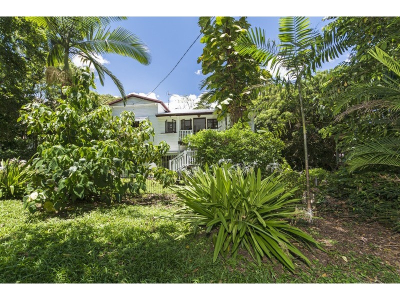 Stratford QLD 4870