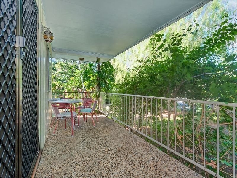 109 Oleander Street, Holloways Beach QLD 4878