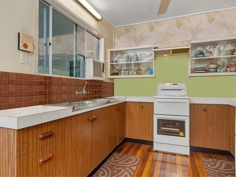 109 Oleander Street, Holloways Beach QLD 4878