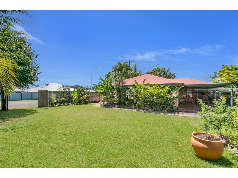 19 Kamala Street, Redlynch QLD 4870