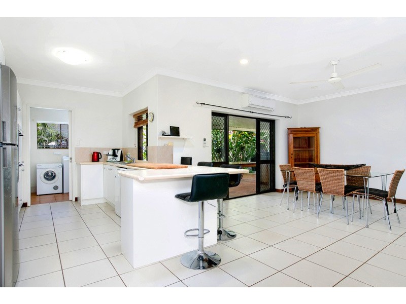 19 Kamala Street, Redlynch QLD 4870