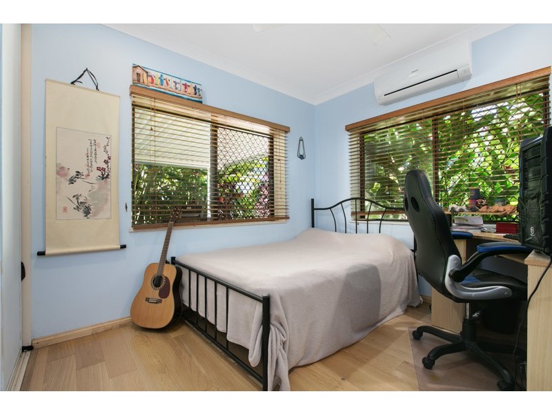 19 Kamala Street, Redlynch QLD 4870