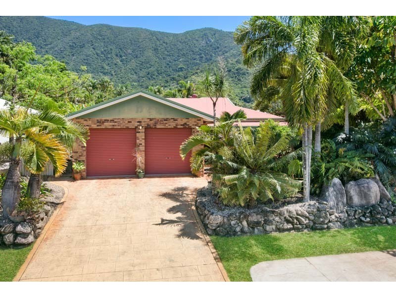 19 Kamala Street, Redlynch QLD 4870