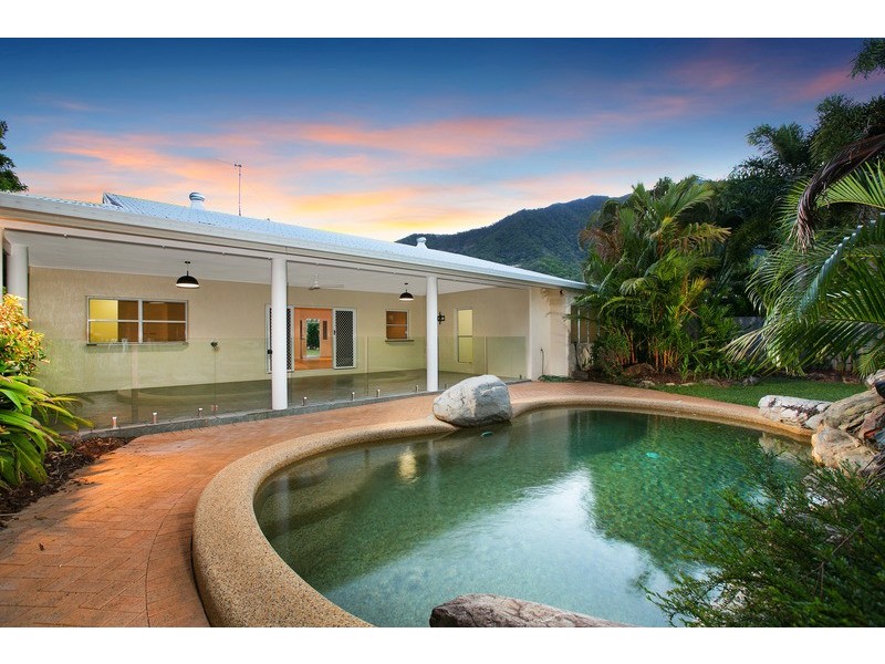 10 Ebony Street, Redlynch QLD 4870