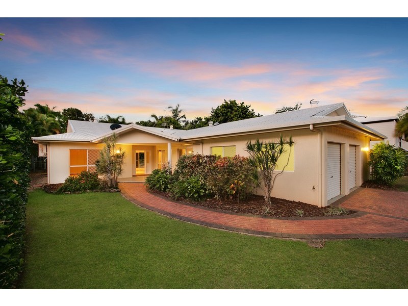 10 Ebony Street, Redlynch QLD 4870