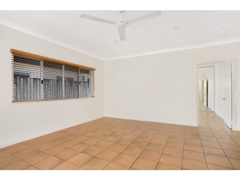 10 Ebony Street, Redlynch QLD 4870