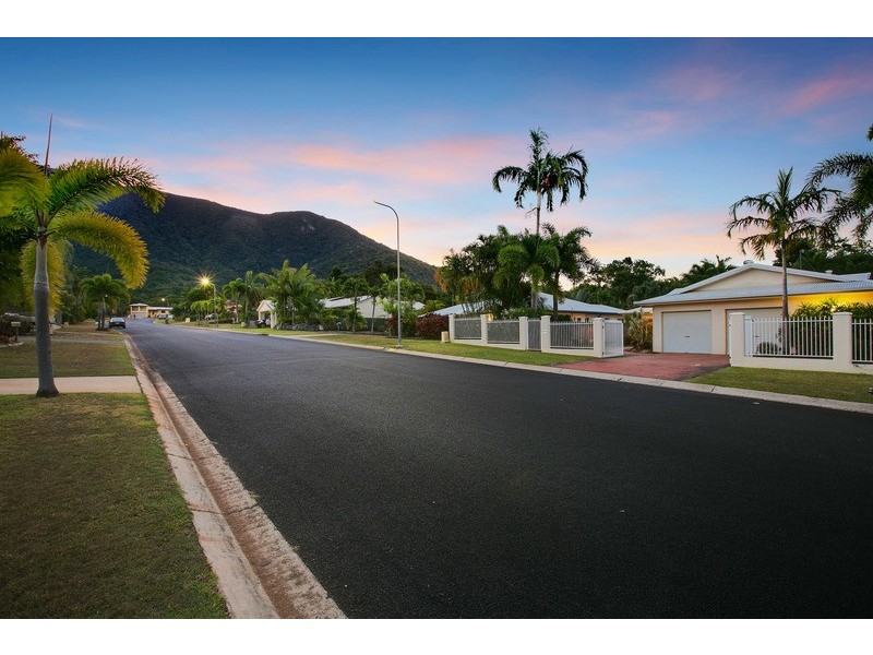 10 Ebony Street, Redlynch QLD 4870