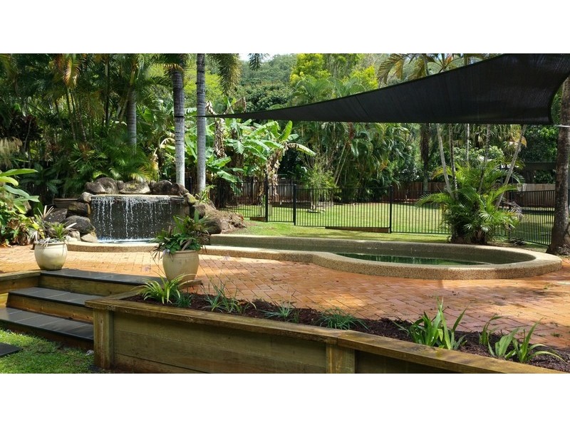 Caravonica QLD 4878
