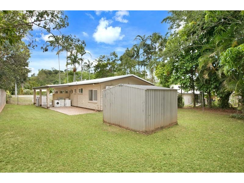 1 Ramsey Dr, Kanimbla QLD 4870