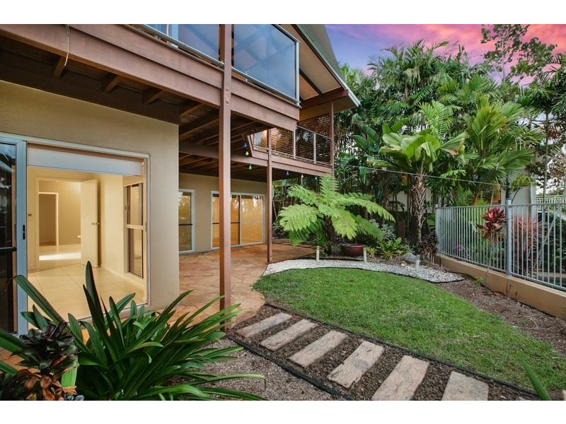 14 Albizia Close, Redlynch QLD 4870