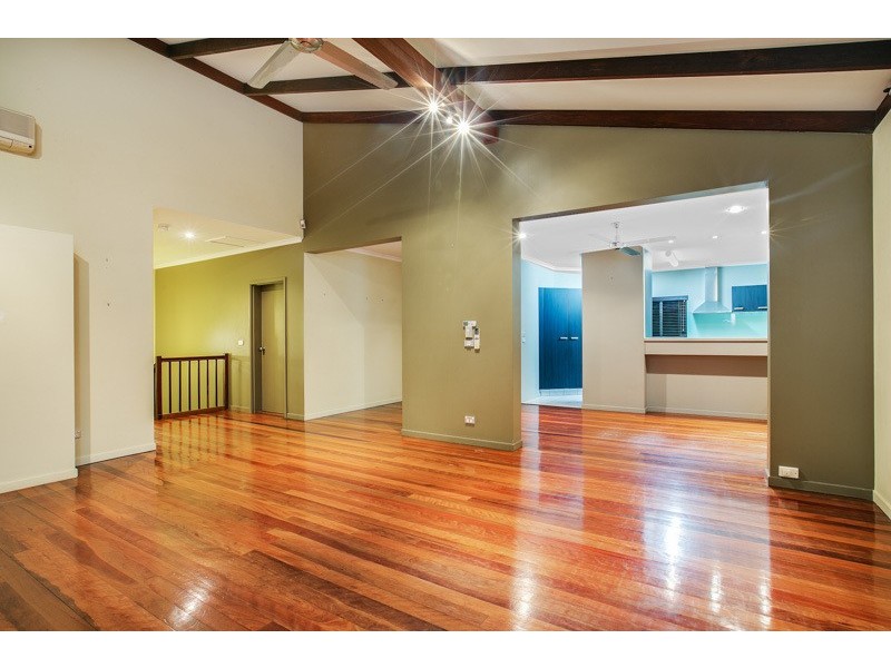 14 Albizia Close, Redlynch QLD 4870