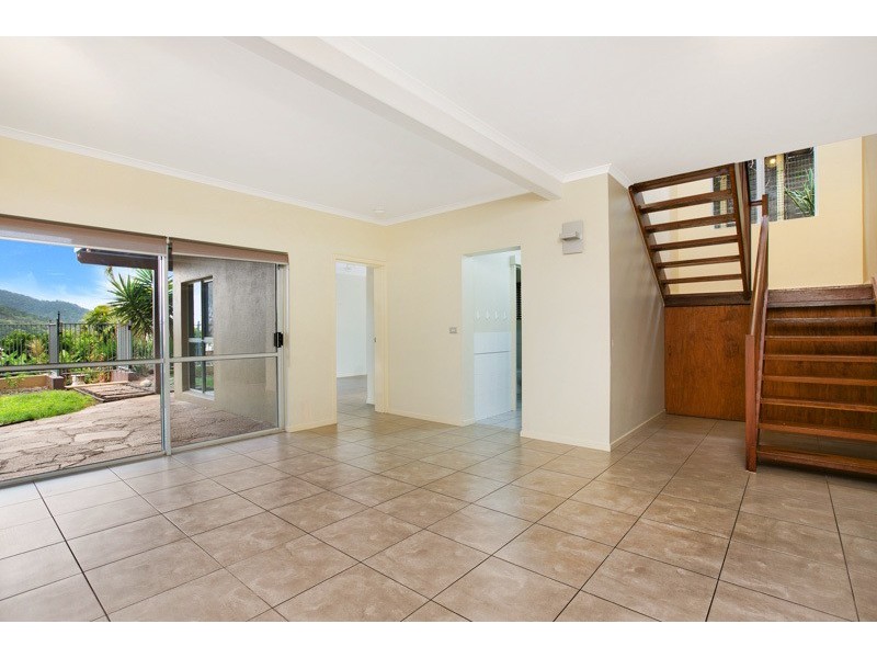 14 Albizia Close, Redlynch QLD 4870