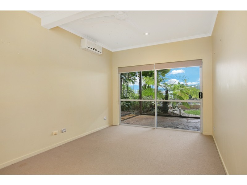 14 Albizia Close, Redlynch QLD 4870