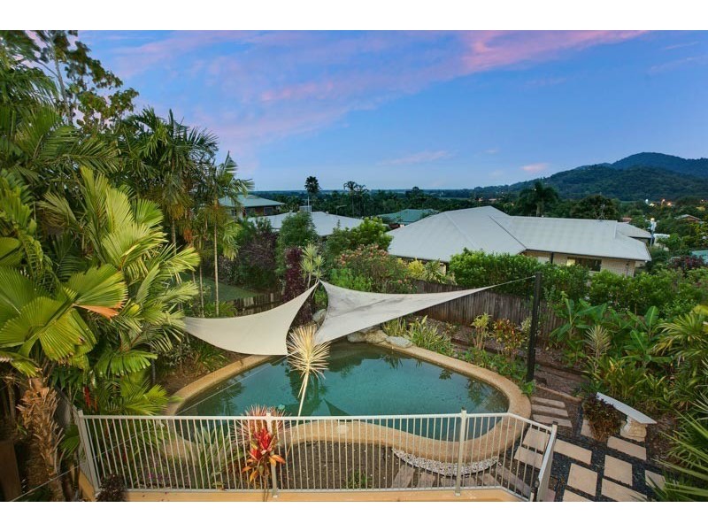 14 Albizia Close, Redlynch QLD 4870