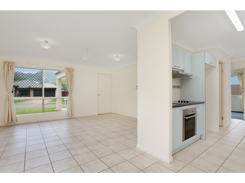 19 William Hickey Street, Redlynch QLD 4870