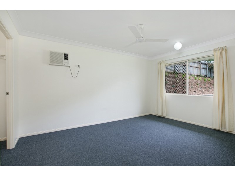 19 William Hickey Street, Redlynch QLD 4870
