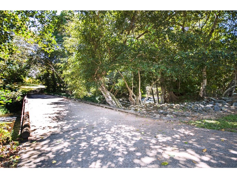 19 William Hickey Street, Redlynch QLD 4870