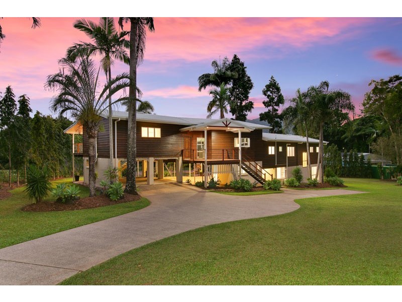 37 Robb Road, Redlynch QLD 4870