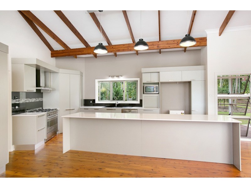 37 Robb Road, Redlynch QLD 4870