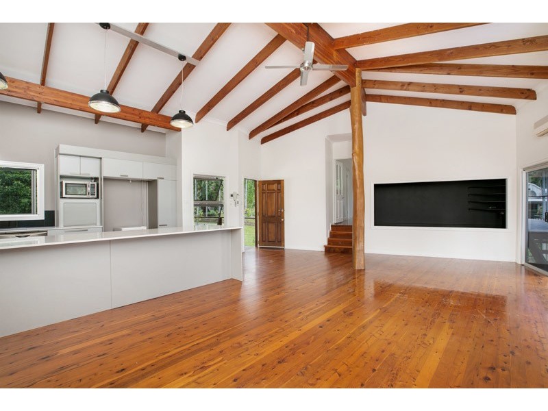 37 Robb Road, Redlynch QLD 4870