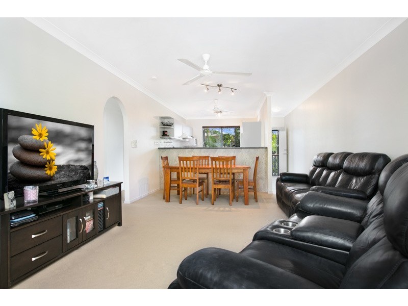 6/19 Springfield Crescent, Manoora QLD 4870